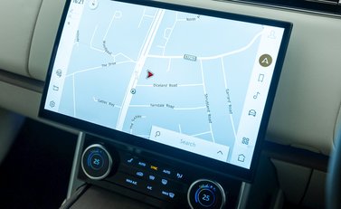 Land Rover Range Rover P510e First Edition 19