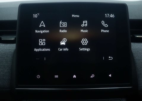 Renault Clio 1.6 Clio Techno E-Tech HEV Auto 5dr 29