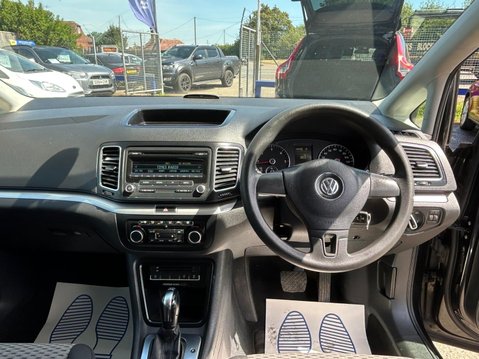 Volkswagen Sharan 2.0 TDI BlueMotion Tech S DSG Euro 5 (s/s) 5dr 20