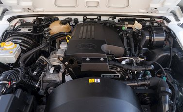 Land Rover Defender 90 Bowler Edition 30