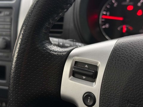 Nissan X-Trail 2.0 dCi Tekna Auto 4WD Euro 5 5dr (AVM) 94