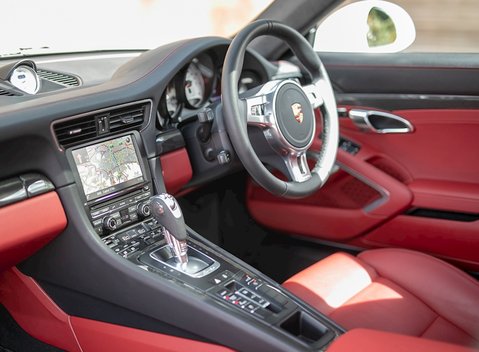 Porsche 911 (991) Turbo S 15