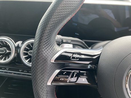 Mercedes-Benz EQB EQB 350 4M AMG Line Premium Plus Auto Electric 66KWH 7 SEATER/PAN ROOF/NAV 21