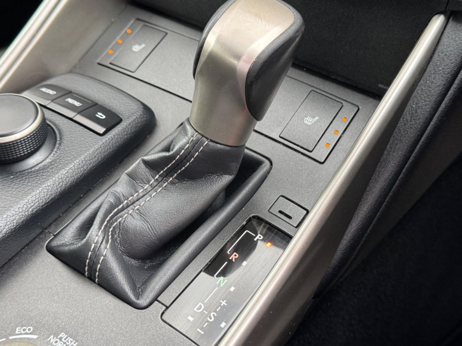 2016 Lexus Is — image 24