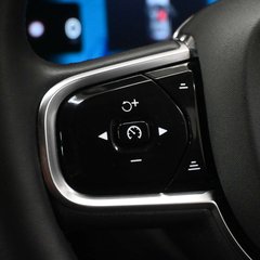 Volvo XC60 2.0 XC60 + B5 MHEV AWD Auto 4WD 5dr 1