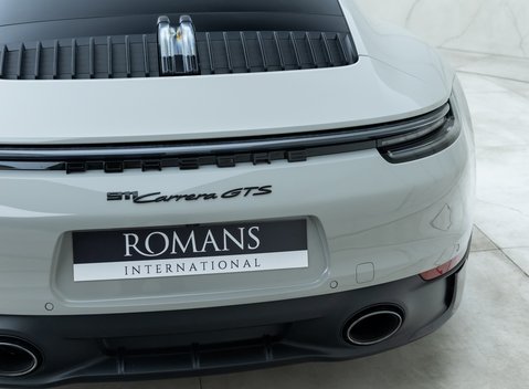 Porsche 911 Carrera GTS (992) 23