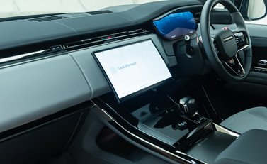 Land Rover Range Rover Sport P635 SV EDITION ONE CARBON BRONZE 26