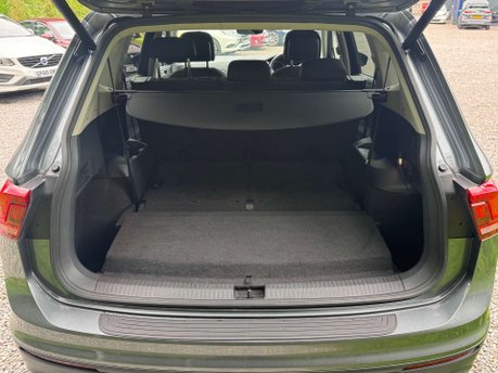 Volkswagen Tiguan Allspace 2.0 TDI Match SUV 5dr Diesel DSG Euro 6 (s/s) (150 ps) 17