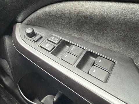 Suzuki Vitara 1.4 Boosterjet MHEV SZ5 Euro 6 (s/s) 5dr 27