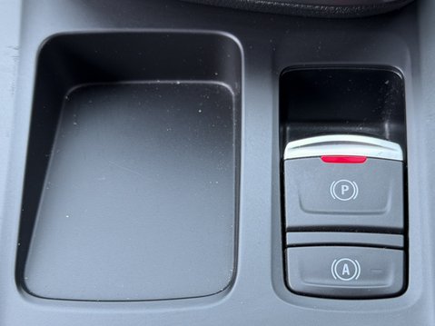 Renault Arkana 1.6 E-TECH Hybrid 145 R.S. Line 5dr Auto 30