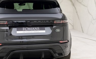 Land Rover Range Rover Evoque P300e R-Dynamic SE 24