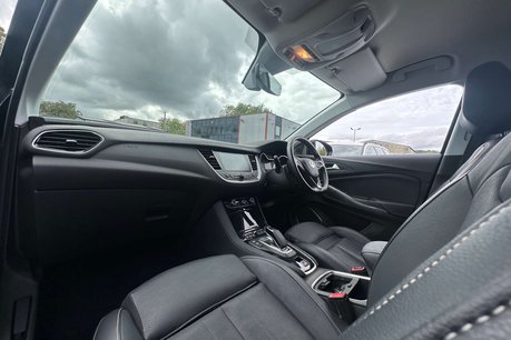 Vauxhall Grandland X 1.6 13.2kWh Business Edition Nav Premium SUV 5dr Petrol Plug-in Hybrid Auto 26