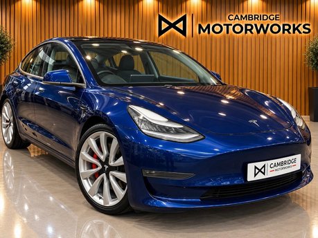 Tesla Model 3 PERFORMANCE AWD