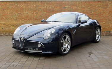 Alfa Romeo 8C Competizione 5