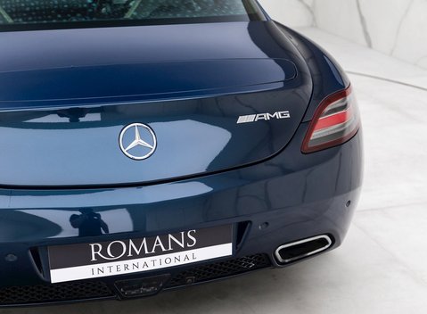 Mercedes-Benz SLS AMG 23