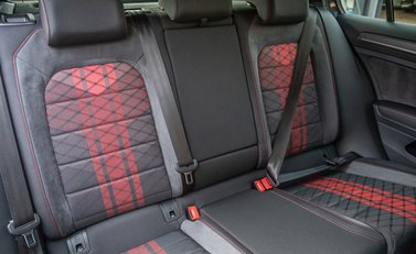 Volkswagen Golf GTI TCR 13