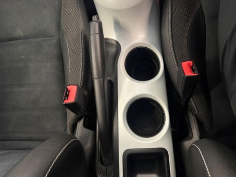 Nissan Juke 1.6 N-Connecta XTRON Euro 6 5dr 33