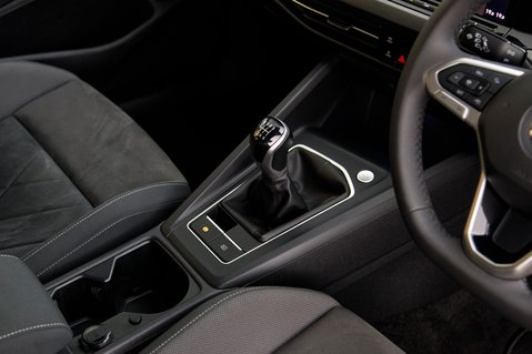 Volkswagen Golf STYLE TSI 35