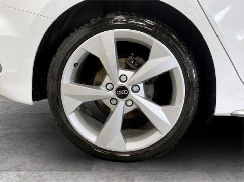 Audi A3 1.0 TFSI 30 S line Sportback 5dr Petrol Manual Euro 6 (s/s) (110 ps) Air Co 10