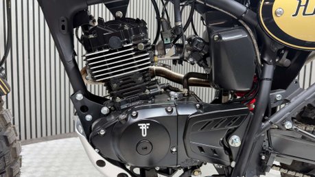 Bluroc Motorcycles Hero 2026 ONLY 10KM 1 OWNER ENDURO SCRAMBLER BIKE 125CC 80