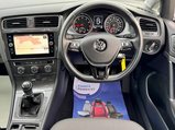 Volkswagen Golf 1.0 TSI BlueMotion Tech SE Nav Euro 6 (s/s) 5dr 2
