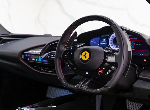 Ferrari SF90 Stradale 9
