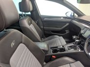 Volkswagen Passat 2.0 Passat R-Line TDI BlueMotion Technology Semi-Auto 4dr 28