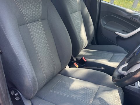 Ford Fiesta ZETEC TDCI 8