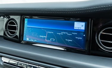 Rolls-Royce Phantom Series II 28