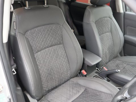 Suzuki Vitara 1.4 Boosterjet MHEV Ultra Euro 6 (s/s) 5dr 12