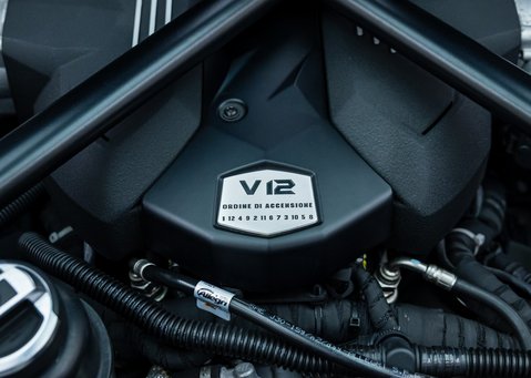 Lamborghini Aventador S LP 740-4 ROADSTER 