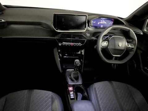 Peugeot 2008 1.2 PureTech Allure SUV 5dr Petrol Manual Euro 6 (s/s) (130 ps) Air Con - A 18