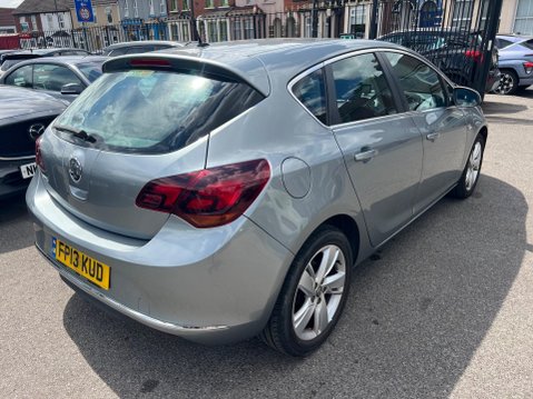 Vauxhall Astra 1.4 16v SRi Euro 5 5dr 6