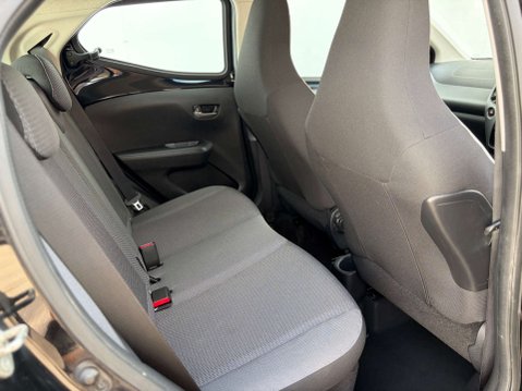 Toyota Aygo 1.0 Aygo X-Play TSS VVT-i 5dr 15