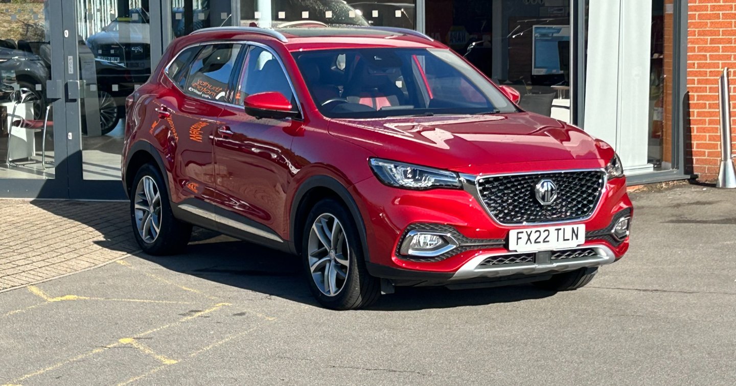 2022 MG HS