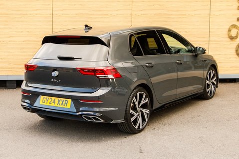 Volkswagen Golf R-LINE TSI 2