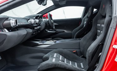 Ferrari 812 Competizione 21