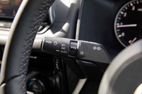 Nissan Qashqai DIG-T ACENTA PREMIUM DCT MHEV 16