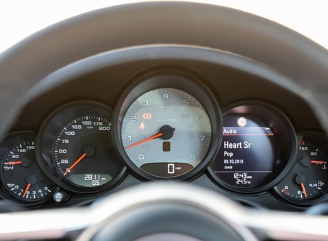 Porsche 911 (991.2) Carrera S 16