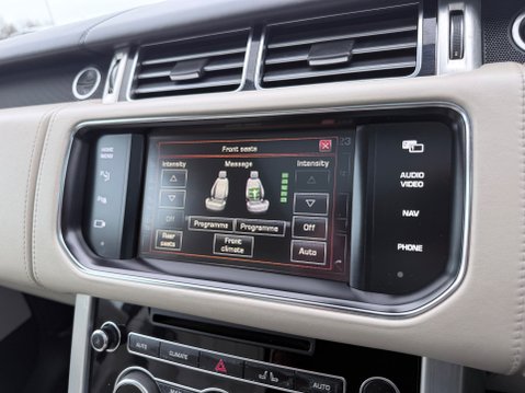 Land Rover Range Rover 3.0 TDV6 AUTOBIOGRAPHY 17