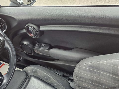 Mini Hatch 1.5 Cooper Auto 3dr 47