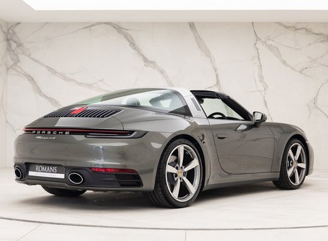 Porsche 911 Targa 4S (992) 10