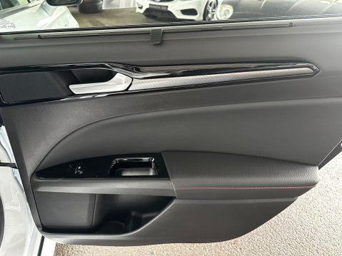 Ford Mondeo 2.0 EcoBlue ST-Line Edition Auto Euro 6 (s/s) 5dr 32