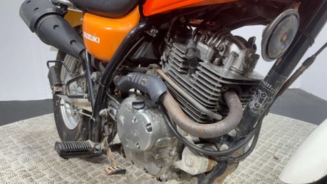 Suzuki RV125 VANVAN 2004 2K RUNNING PROJECT BIKE SPARES OR REPAIR SAND BIKE 125CC 9