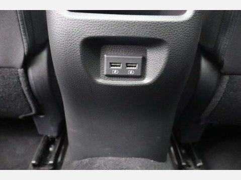 Nissan Qashqai 1.3 Qashqai N-Connecta DiG-T 5dr 51