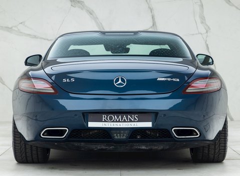 Mercedes-Benz SLS AMG 6