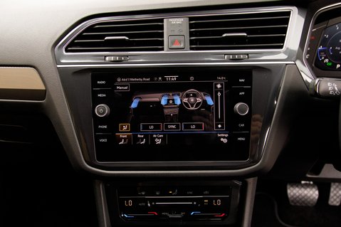 Volkswagen Tiguan Allspace LIFE TSI DSG 31