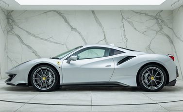Ferrari 488 Pista 3
