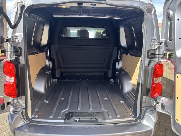 Fiat Scudo SCUDO L2 DIESEL 2.0 MultiJet 145 Crew Van Special Edition Amps 18