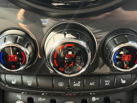 Mini Countryman 1.5 Cooper Classic ALL4 5dr [Comfort/Nav+ Pack] 26